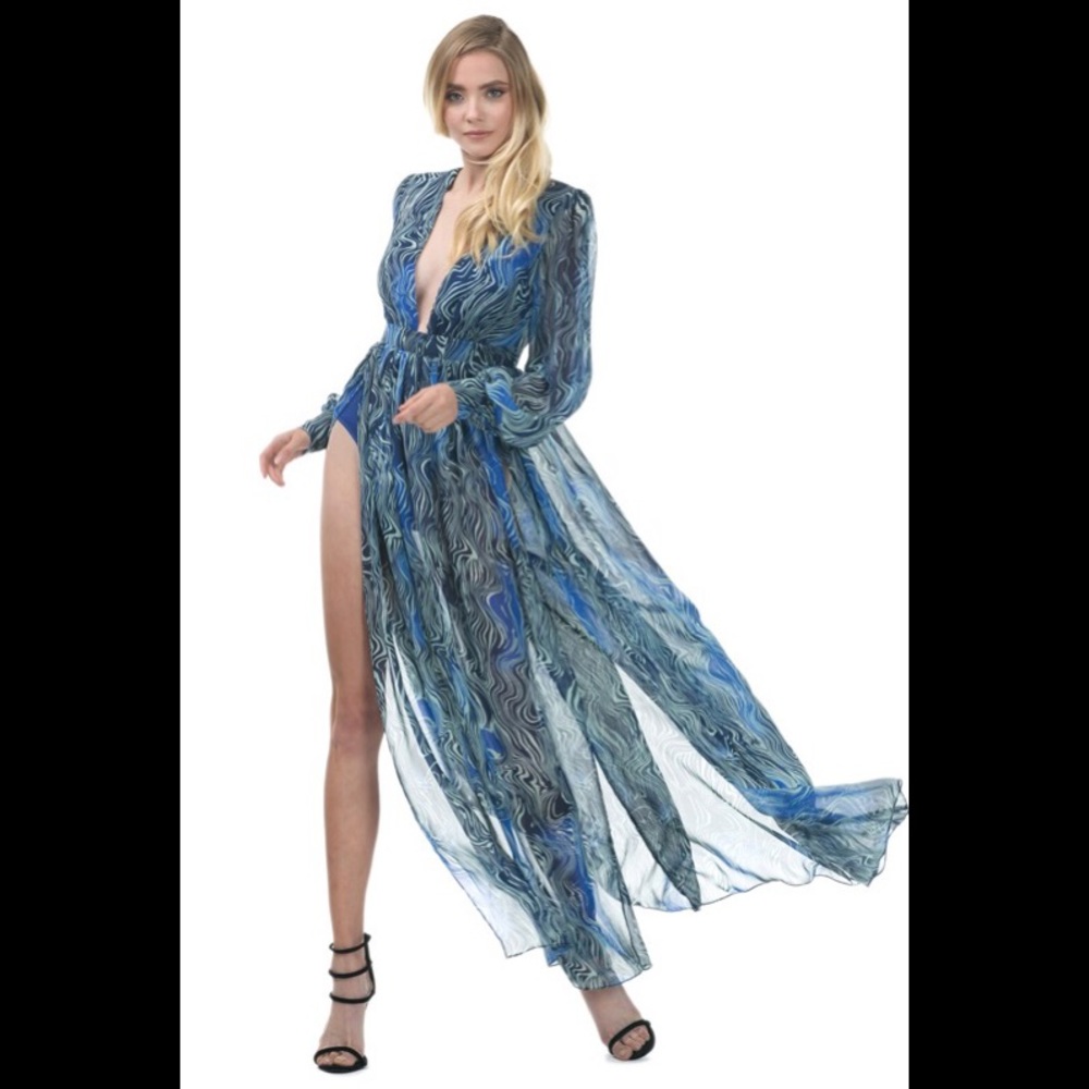 Long Sleeve Body Maxi Dress